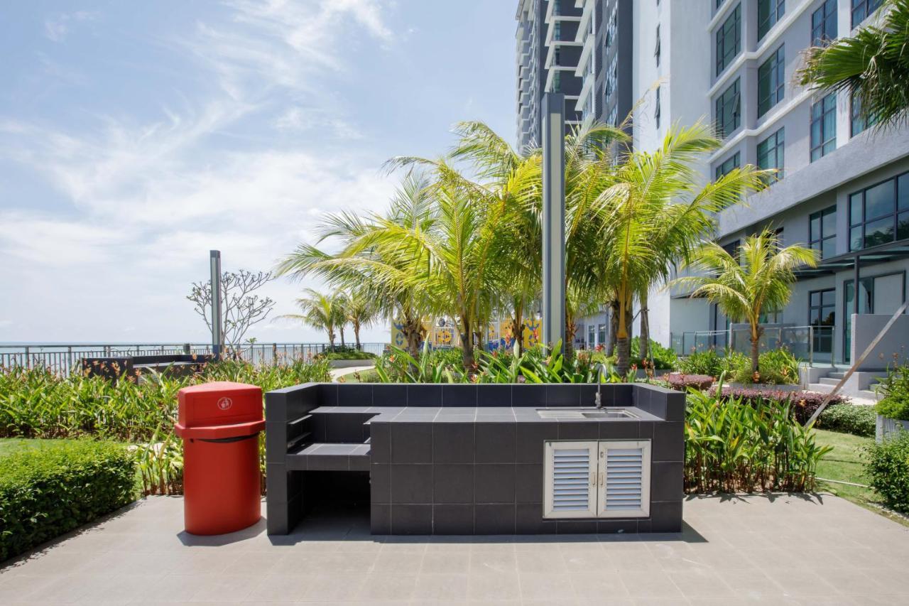 Aisi3 Studio Seaview At Tanjung Lumpur Kuantan Exterior foto